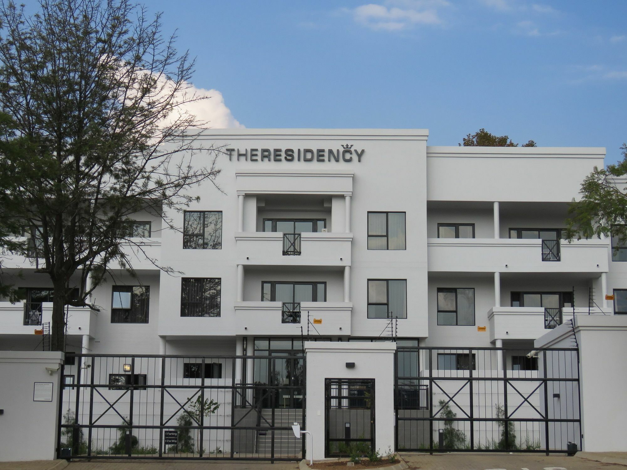 Mint Hotel Sandhurst Johannesburg Buitenkant foto