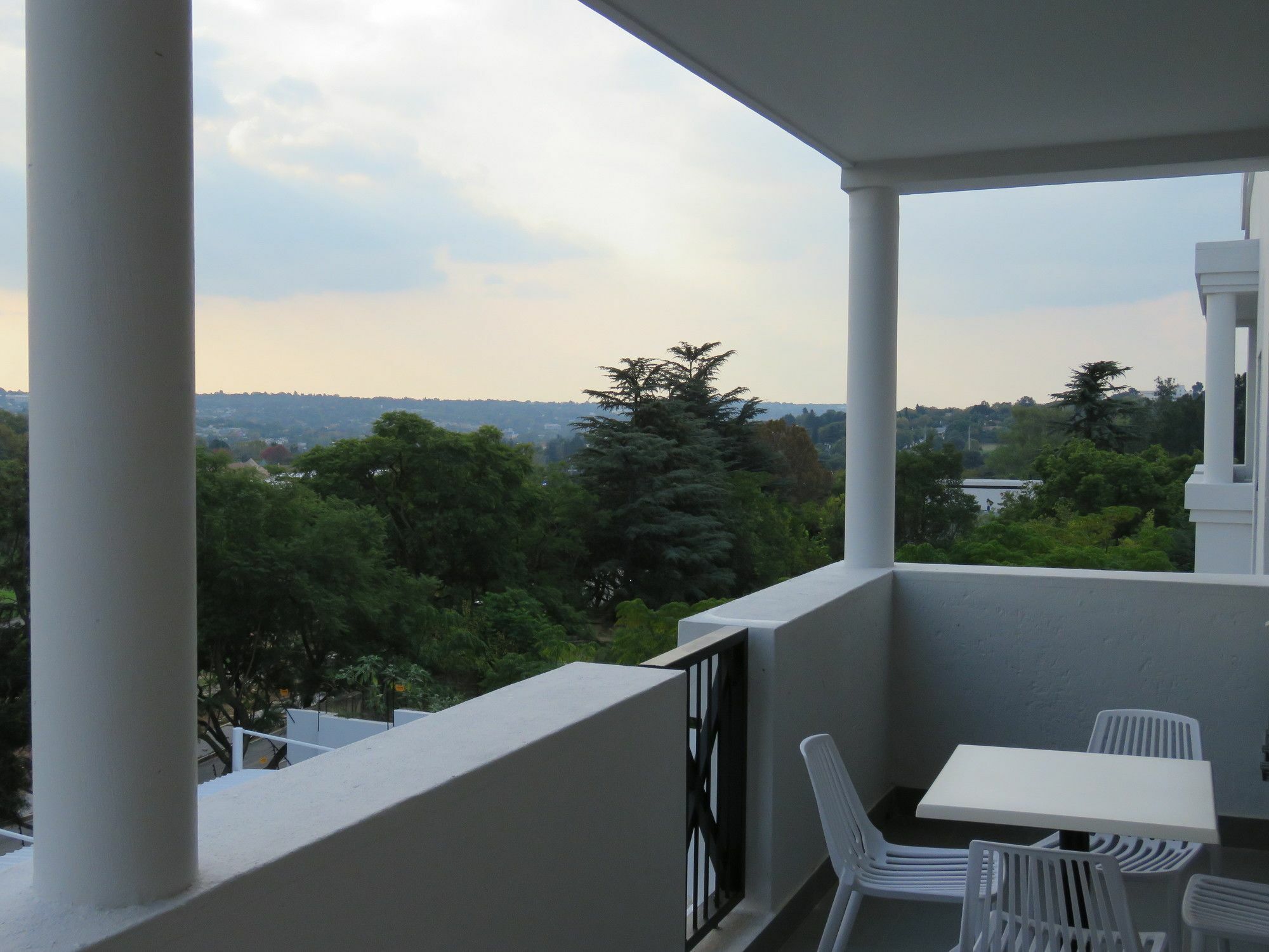 Mint Hotel Sandhurst Johannesburg Buitenkant foto
